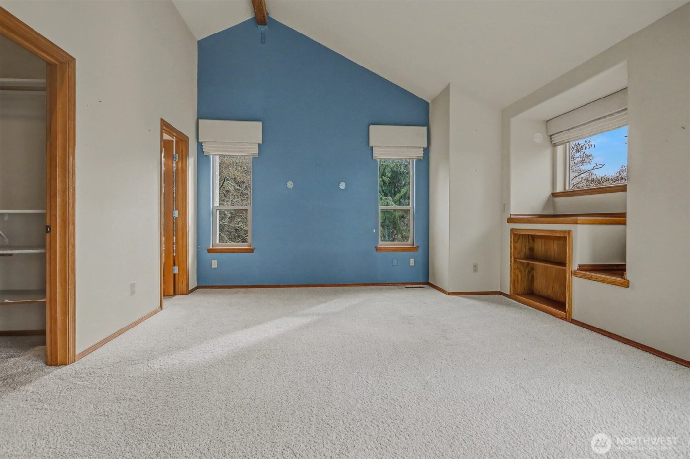 2710 Viewcrest Avenue , Everett, WA 98203