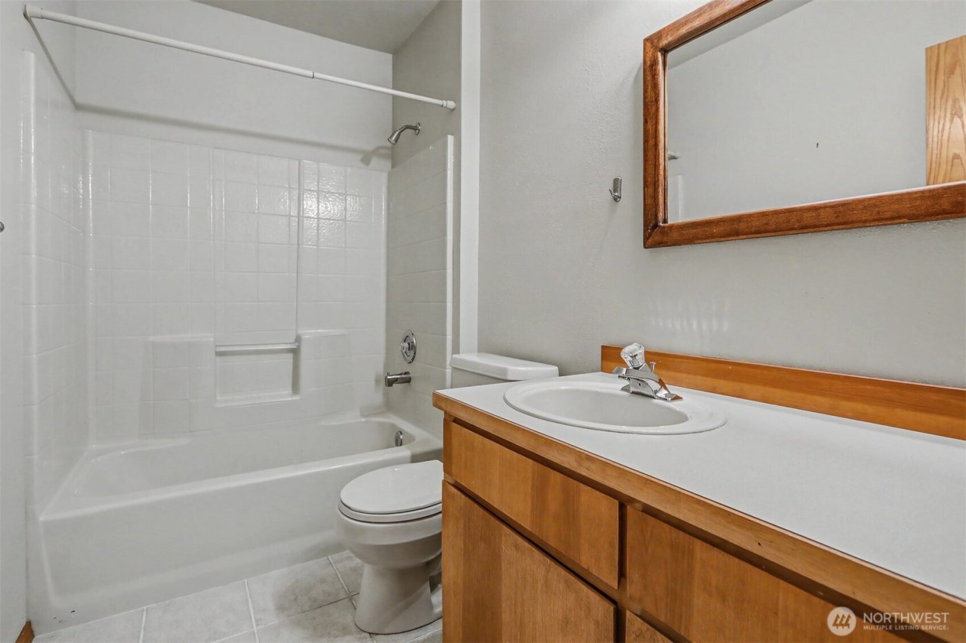 2710 Viewcrest Avenue , Everett, WA 98203