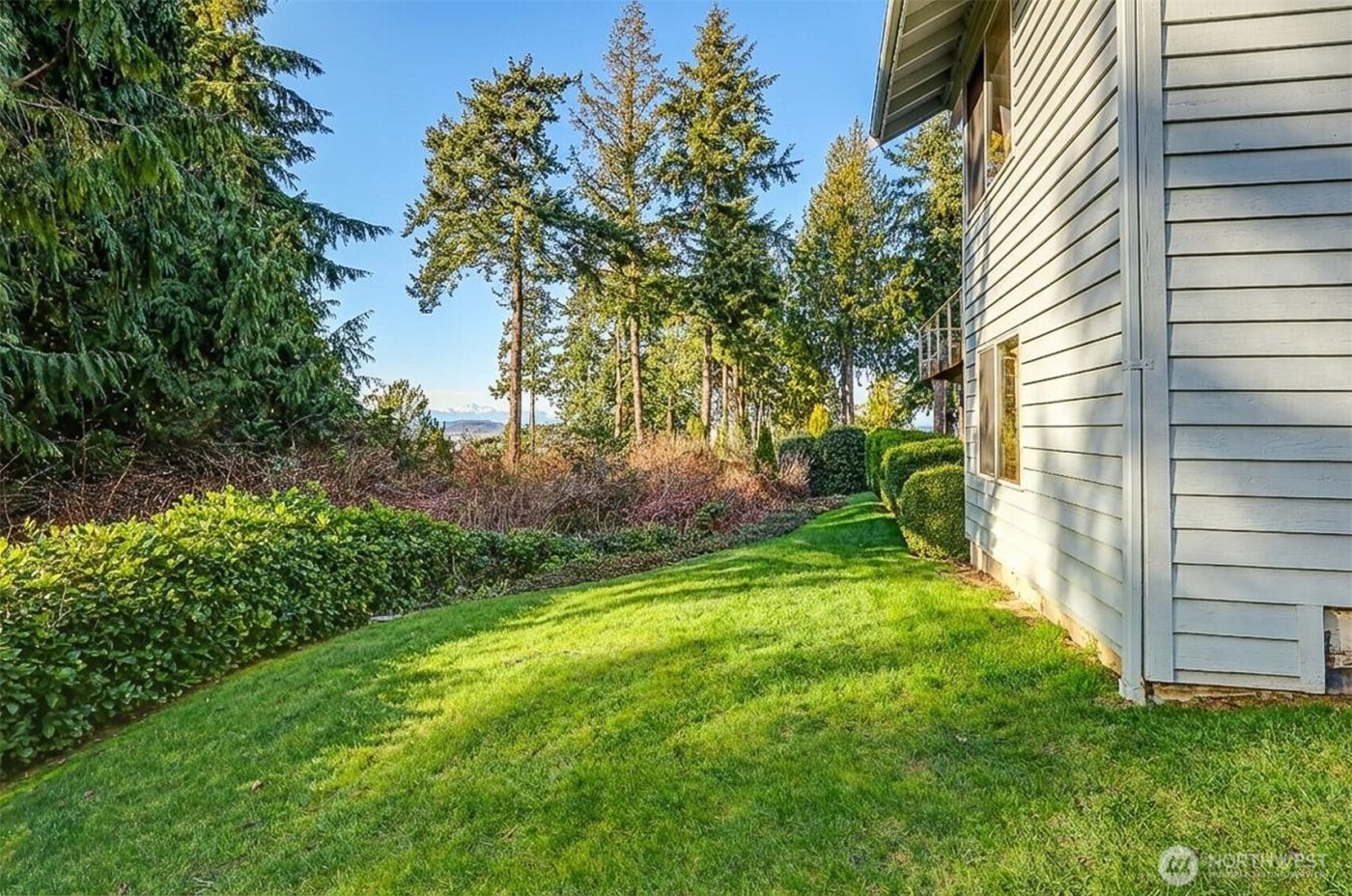 2710 Viewcrest Avenue , Everett, WA 98203