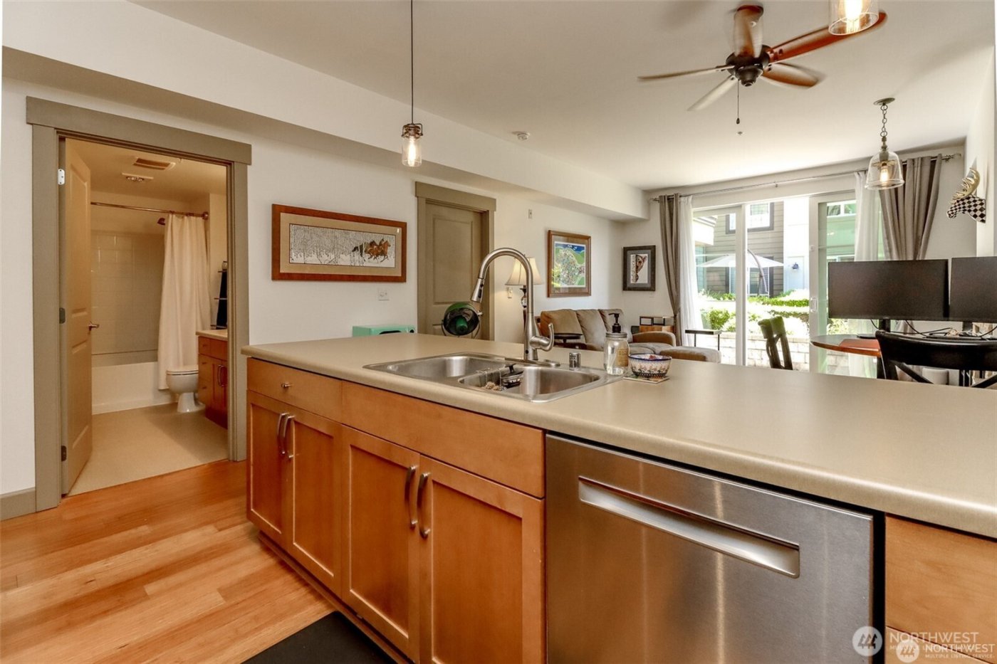 1840 25th Avenue NE #204, Issaquah, WA 98029