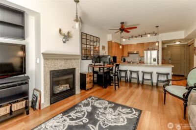 1840 25th Avenue NE #204, Issaquah, WA 98029 - Photo 3