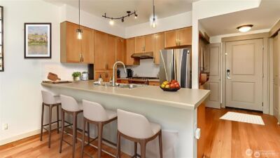 1840 25th Avenue NE #204, Issaquah, WA 98029 - Photo 8