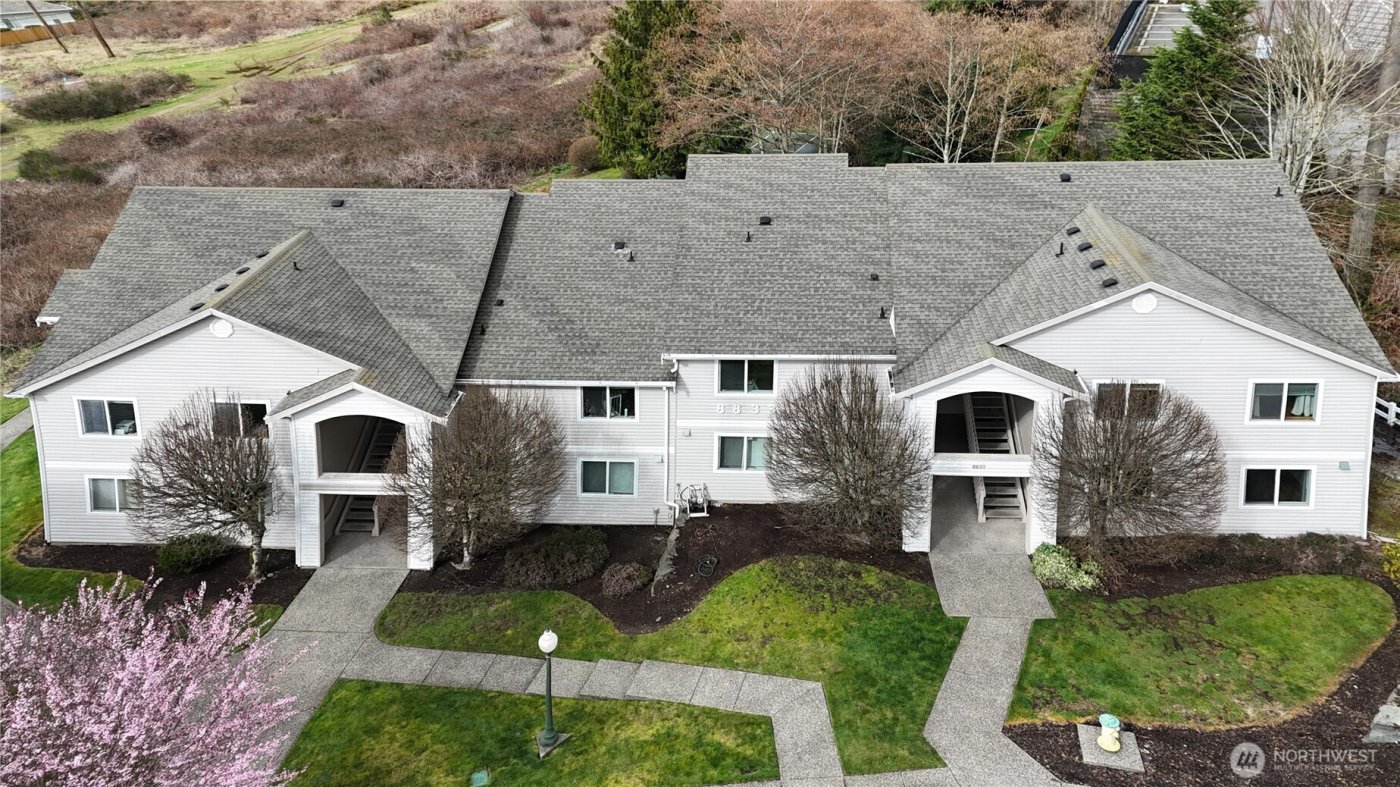 8833 1st Street NE #J-104, Lake Stevens, WA 98258