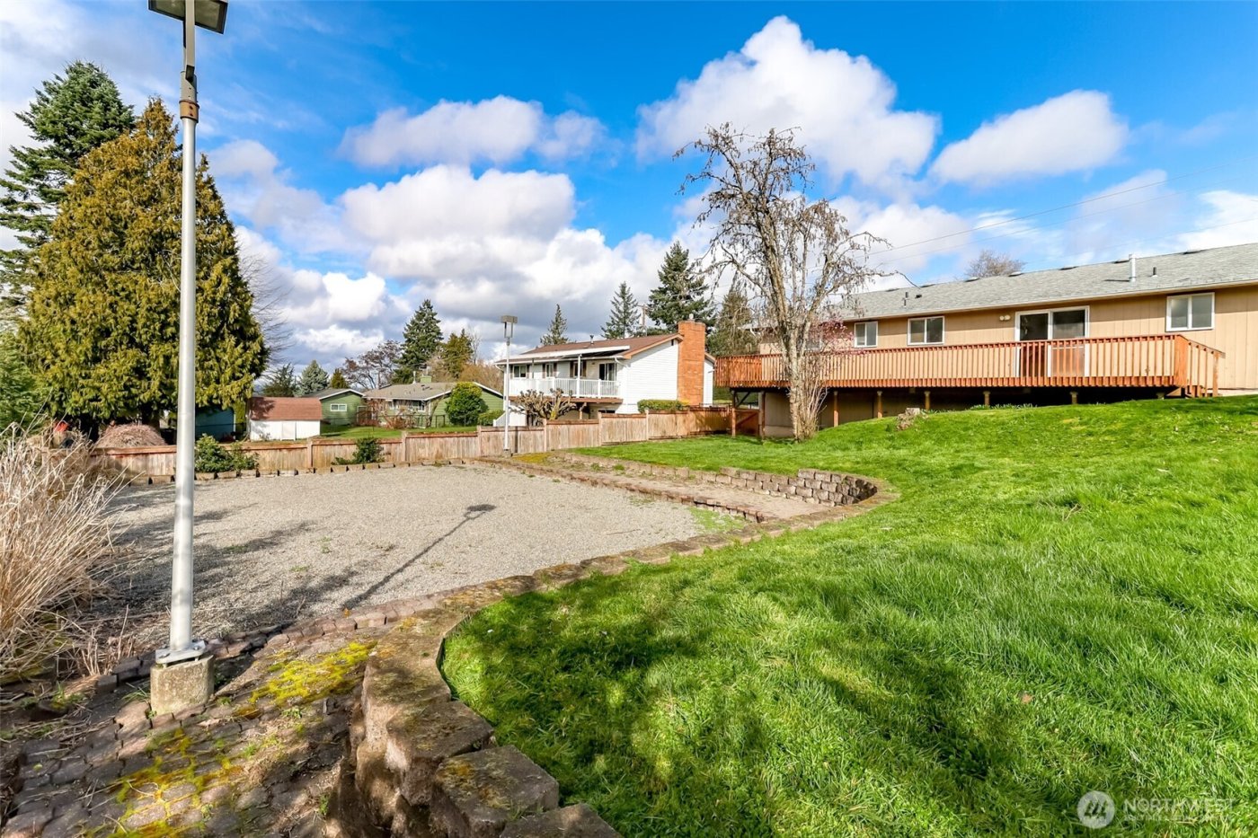 8520 Woodland Avenue E, Puyallup, WA 98371