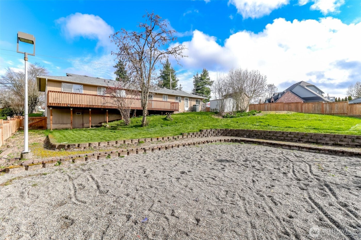 8520 Woodland Avenue E, Puyallup, WA 98371