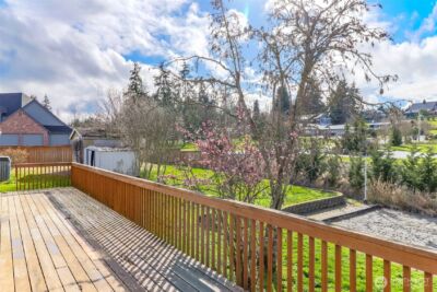 8520 Woodland Avenue E, Puyallup, WA 98371 - Photo 10