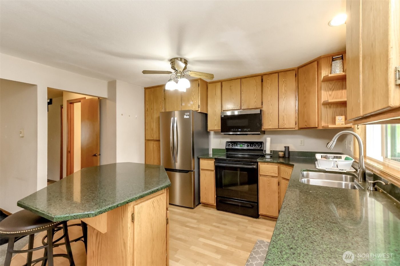 32612 3rd Place S #18C, Federal Way, WA 98003