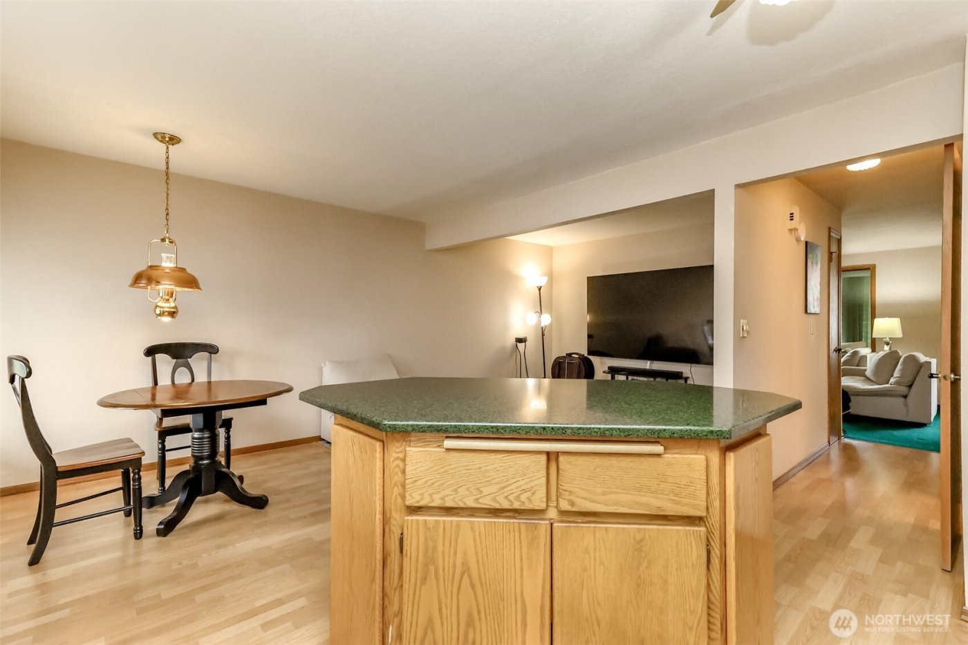 32612 3rd Place S #18C, Federal Way, WA 98003