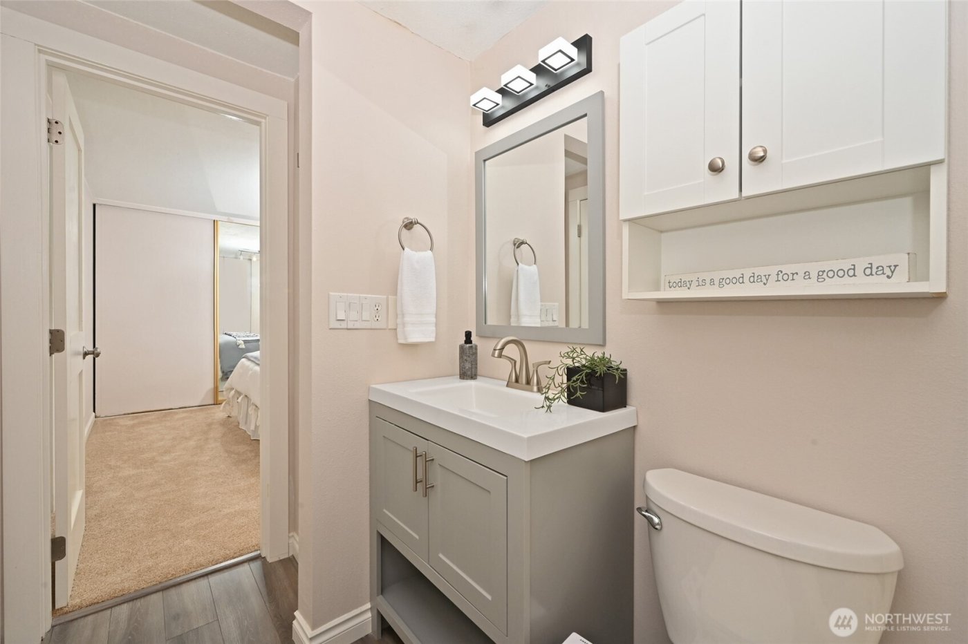 3400 25th Avenue W #101, Seattle, WA 98199