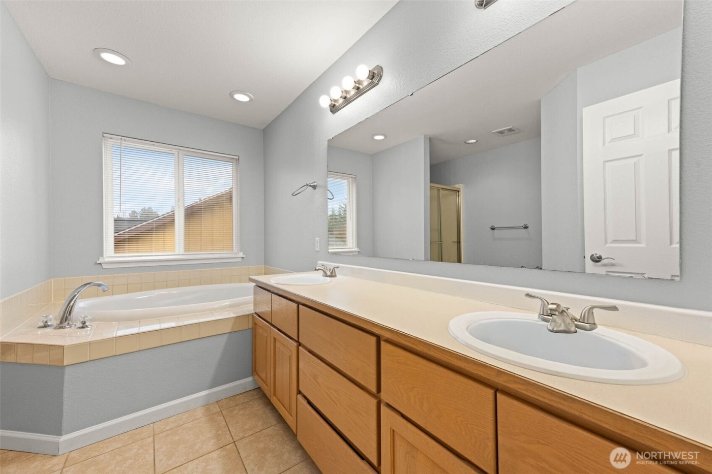 5408 Park Place Loop SE, Lacey, WA 98503