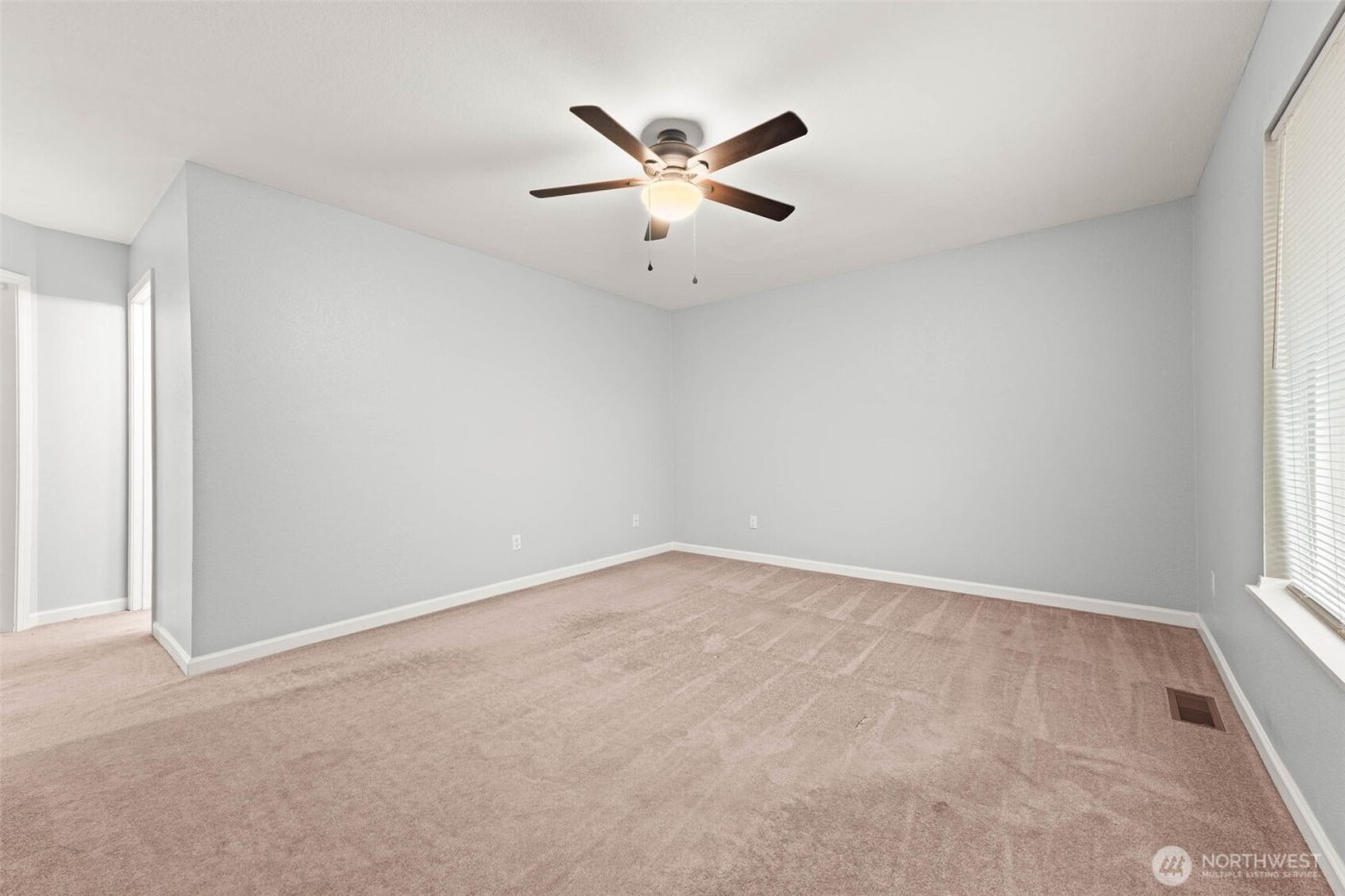 5408 Park Place Loop SE, Lacey, WA 98503