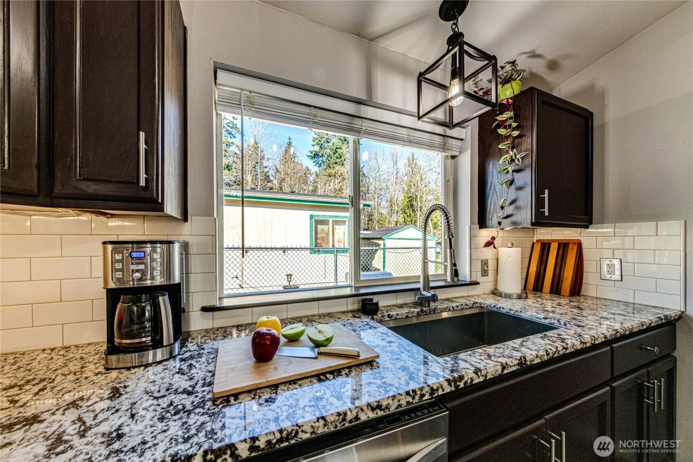 1833 W 12th Street , Port Angeles, WA 98363