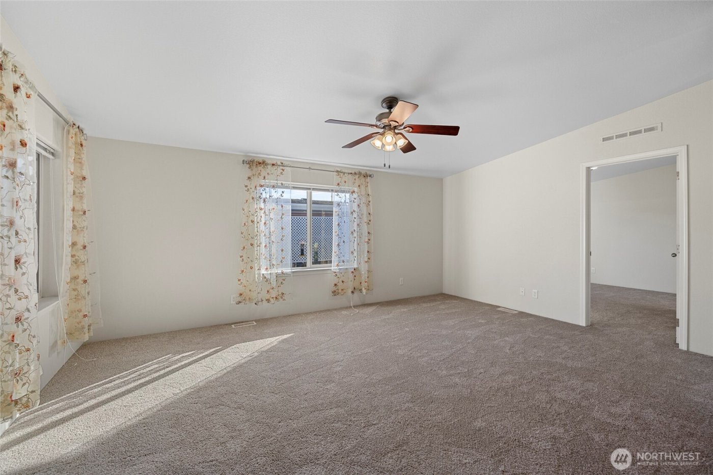 225 NE Ernst Street #73, Oak Harbor, WA 98277