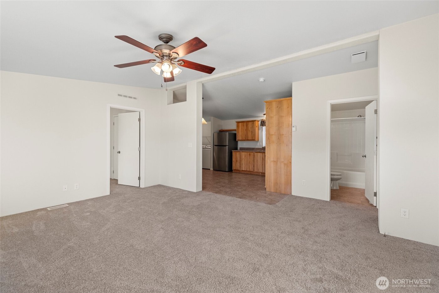 225 NE Ernst Street #73, Oak Harbor, WA 98277