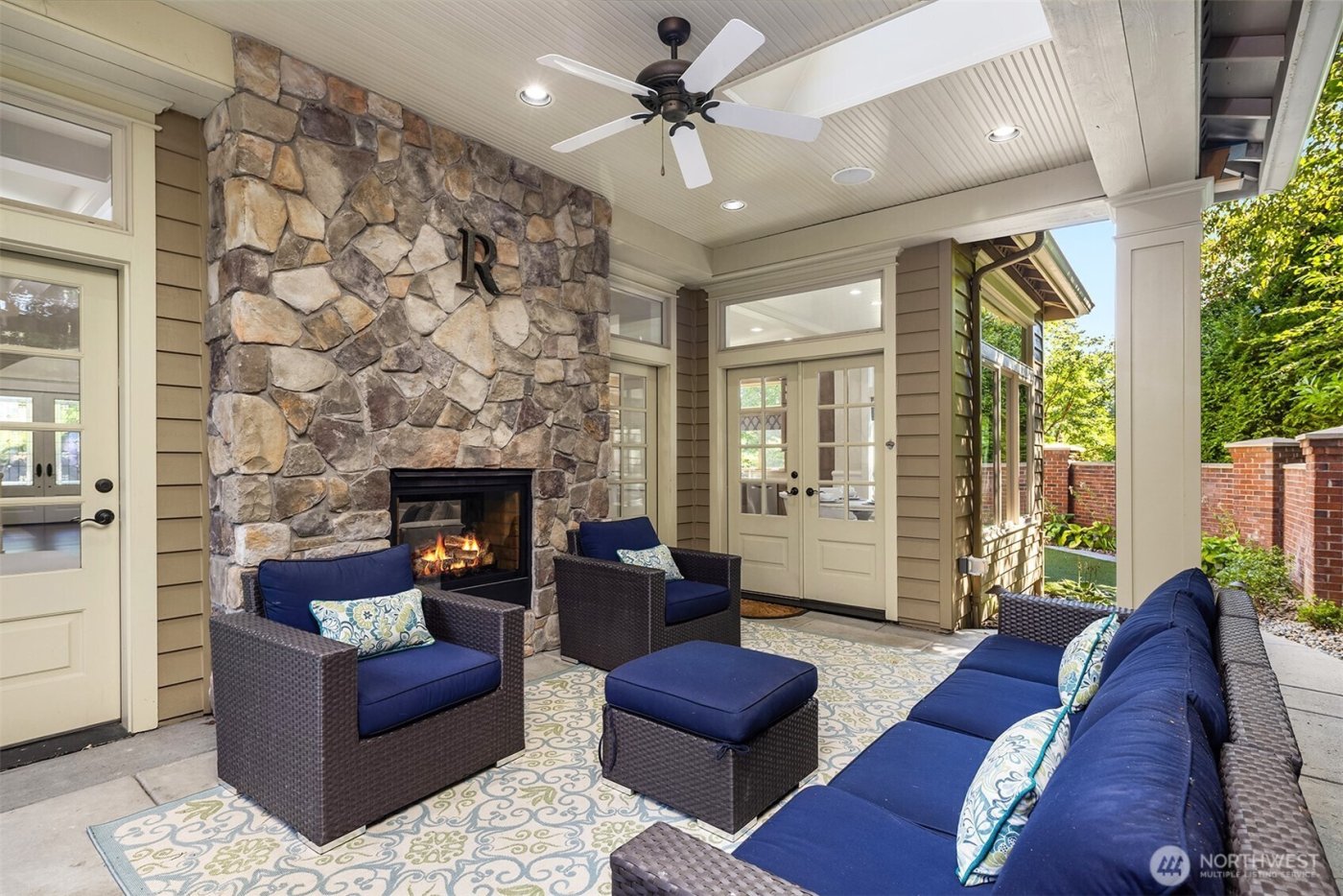 805 92nd Avenue NE, Bellevue, WA 98004