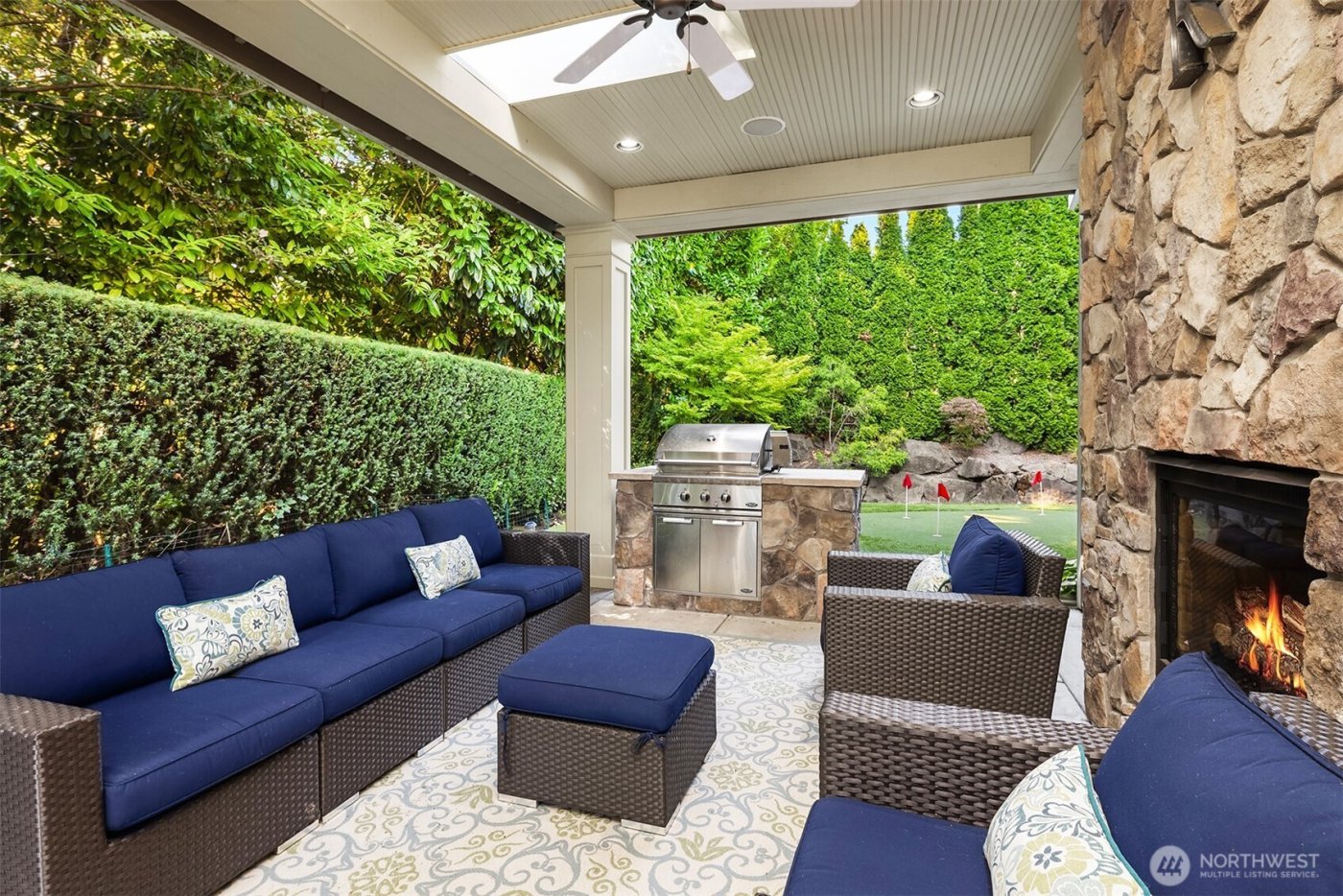 805 92nd Avenue NE, Bellevue, WA 98004