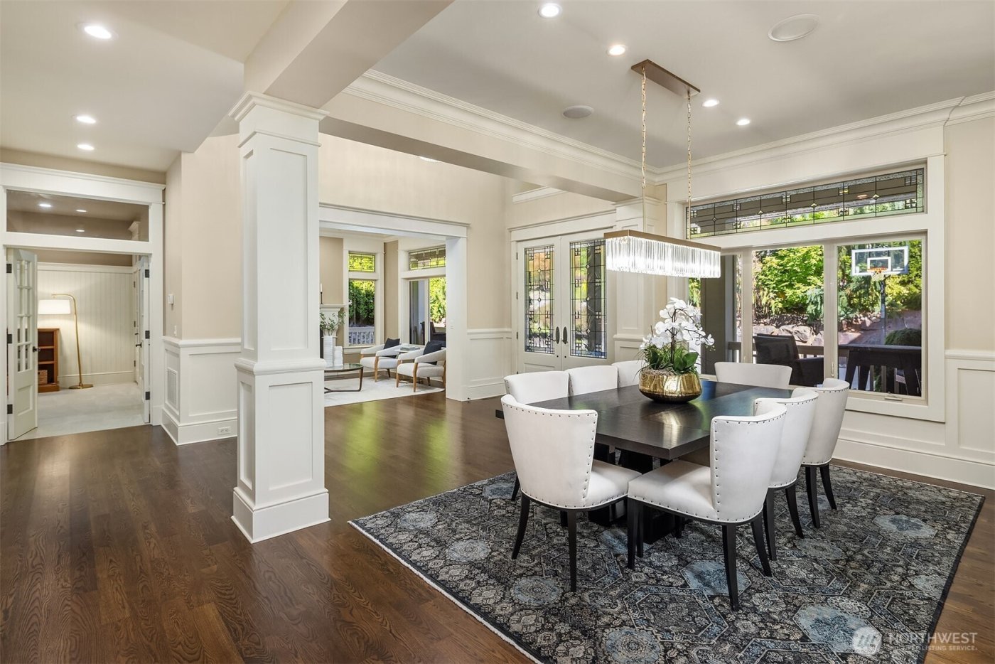 805 92nd Avenue NE, Bellevue, WA 98004