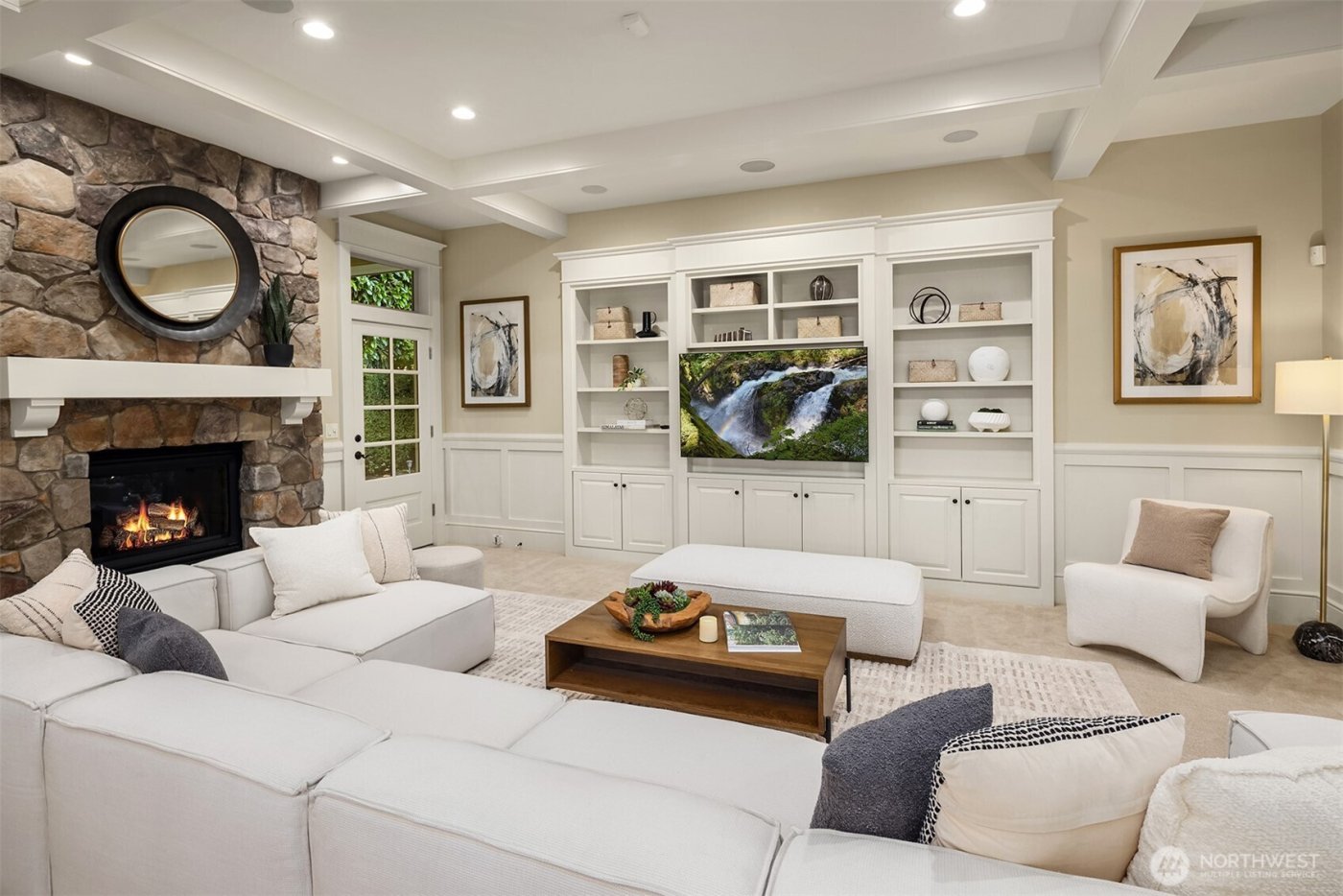 805 92nd Avenue NE, Bellevue, WA 98004