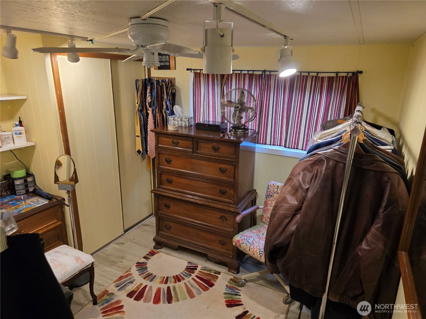 1965 West side Hwy #19, Kelso, WA 98626