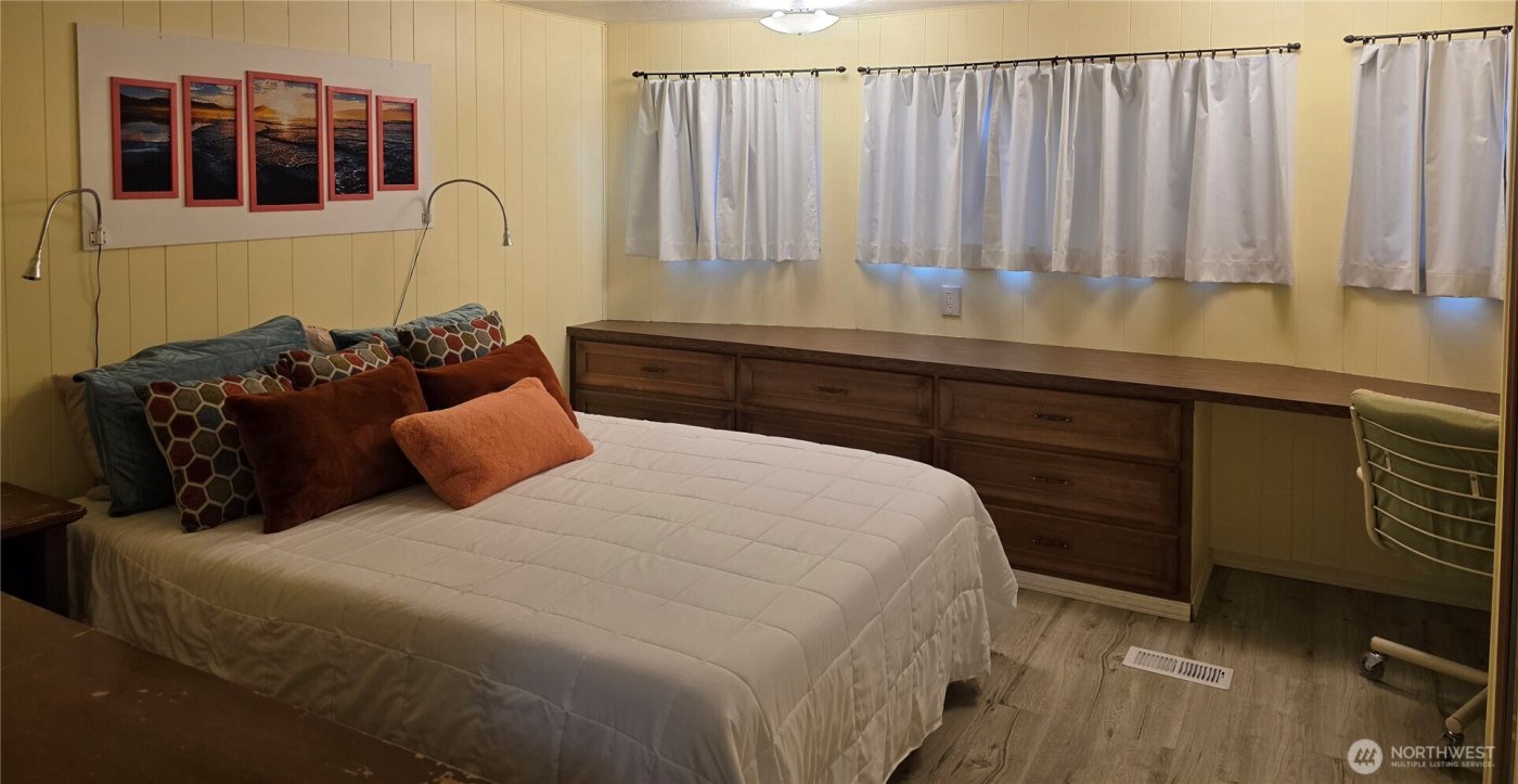 1965 West side Hwy #19, Kelso, WA 98626