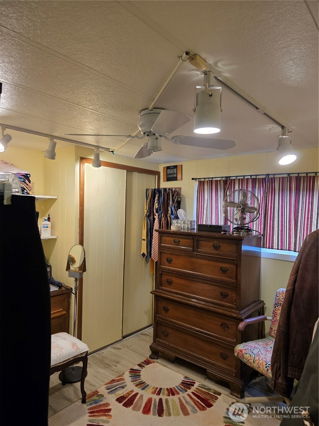 1965 West side Hwy #19, Kelso, WA 98626