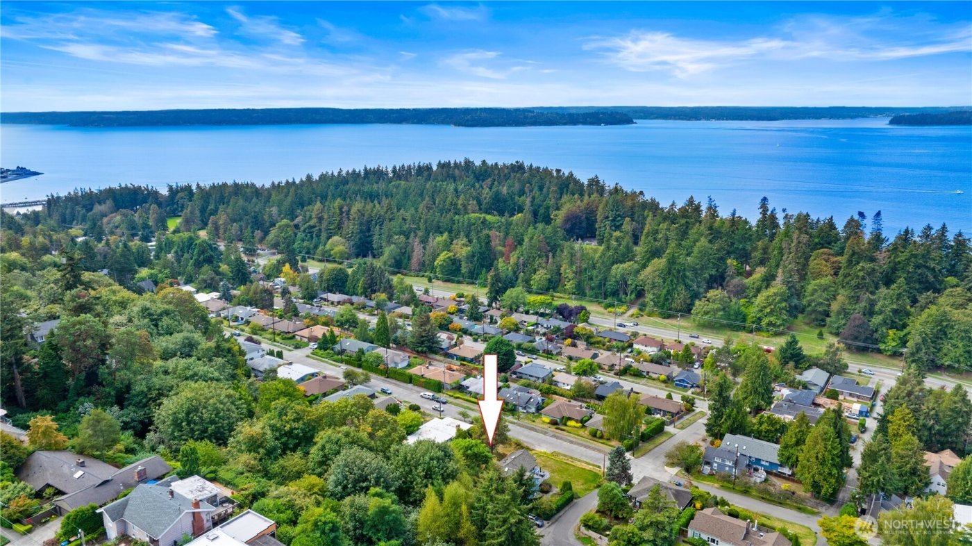 7558 45th Avenue SW, Seattle, WA 98136