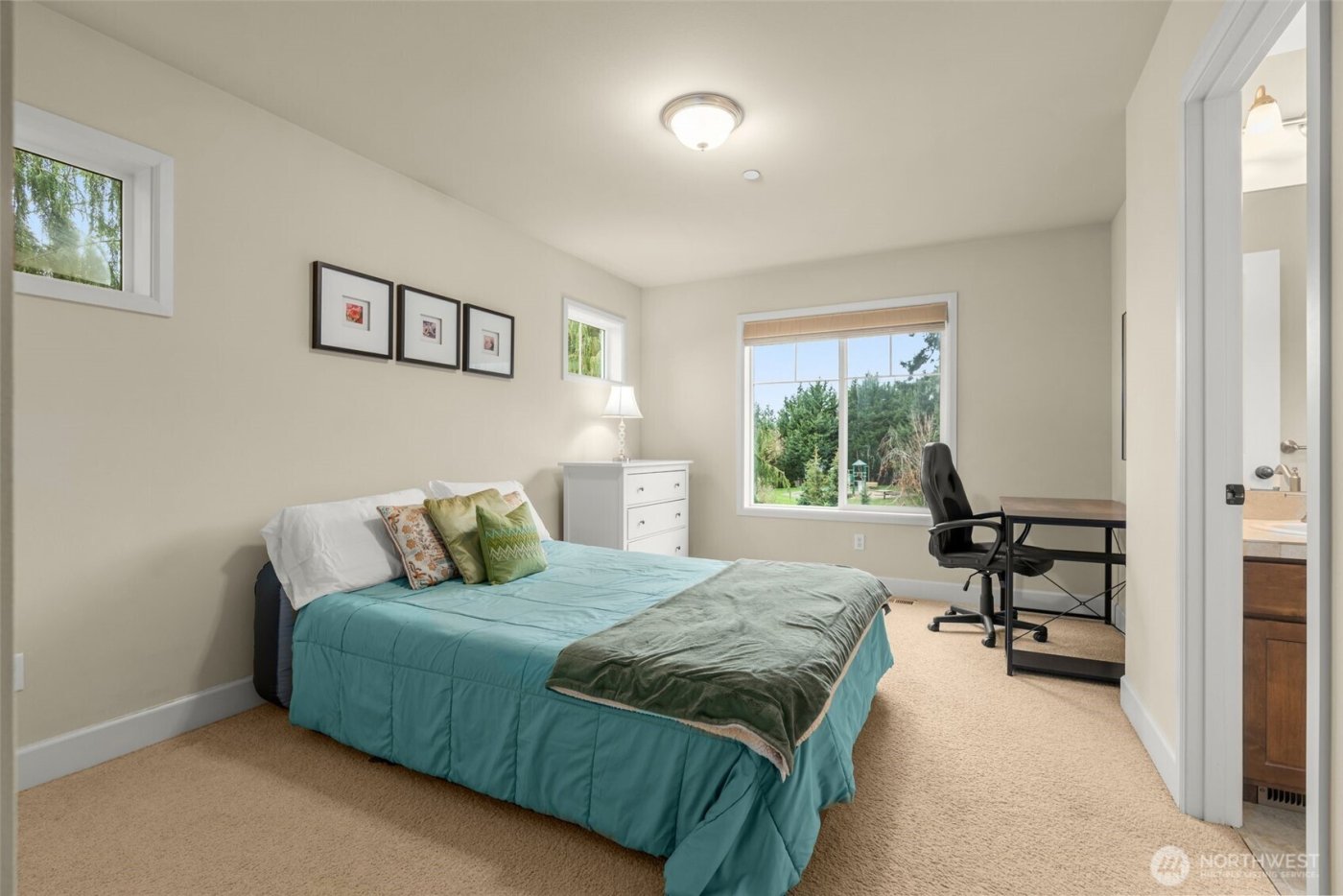 16763 NE 121st ST , Redmond, WA 98052