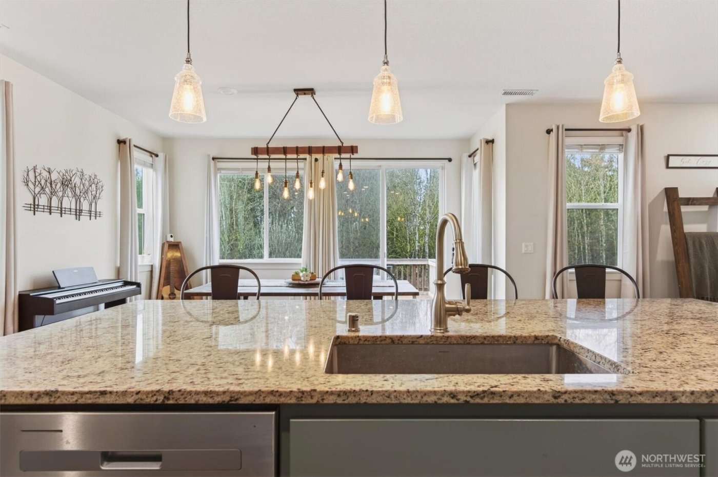 3731 S Willow Drive , Ridgefield, WA 98642