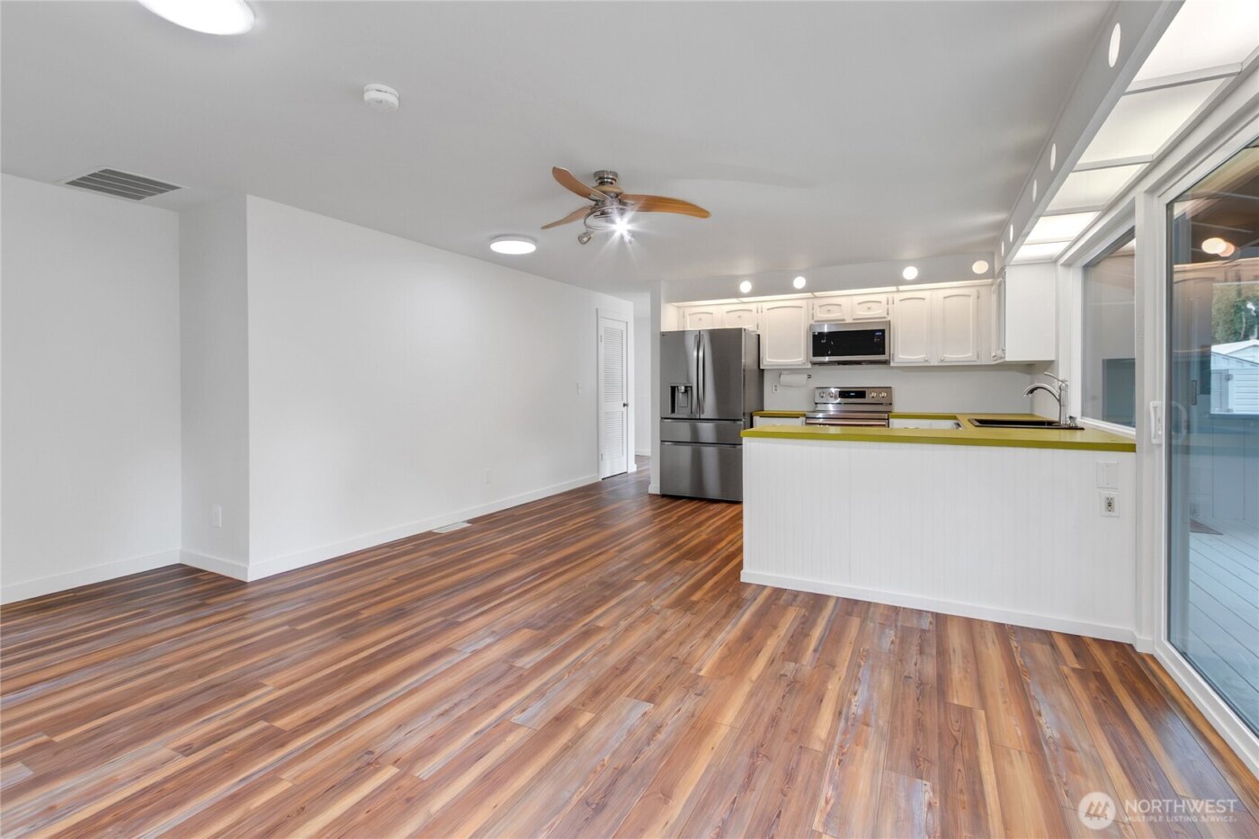 9814 Onyx Drive SW, Lakewood, WA 98498