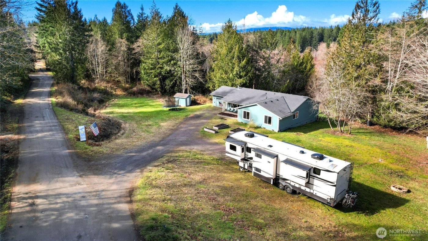 2461 Cantu Lane NW, Seabeck, WA 98380