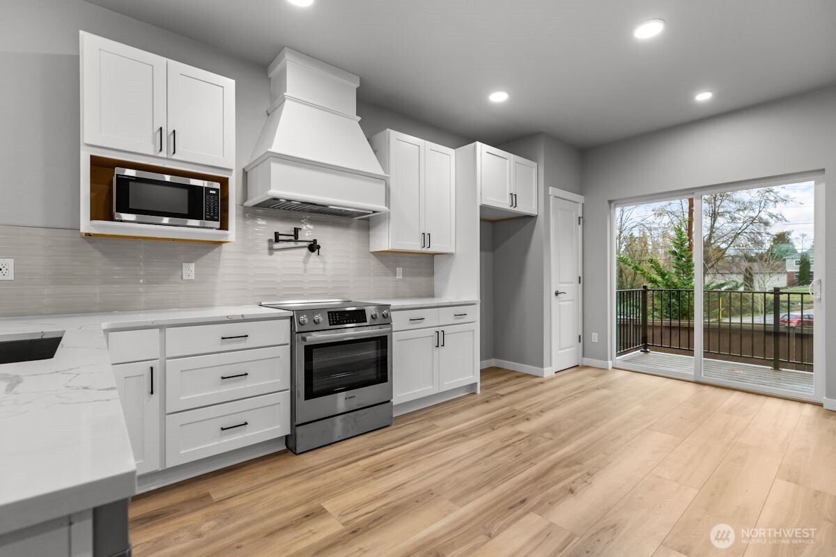 16823 Alder Way #E6, Lynnwood, WA 98037