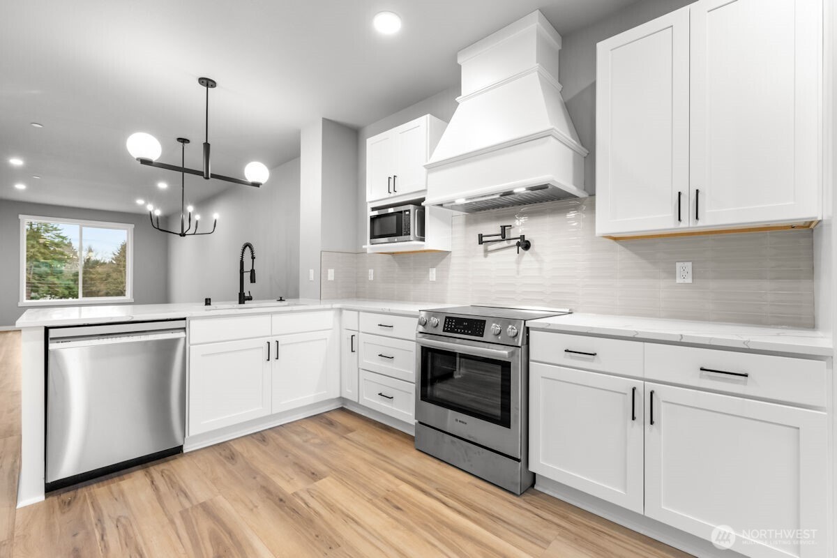 16823 Alder Way #E6, Lynnwood, WA 98037