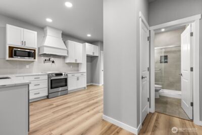 16823 Alder Way #E6, Lynnwood, WA 98037 - Photo 9