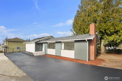 1717 NE Edmonds Ave , Renton, WA 98056 - Photo 2