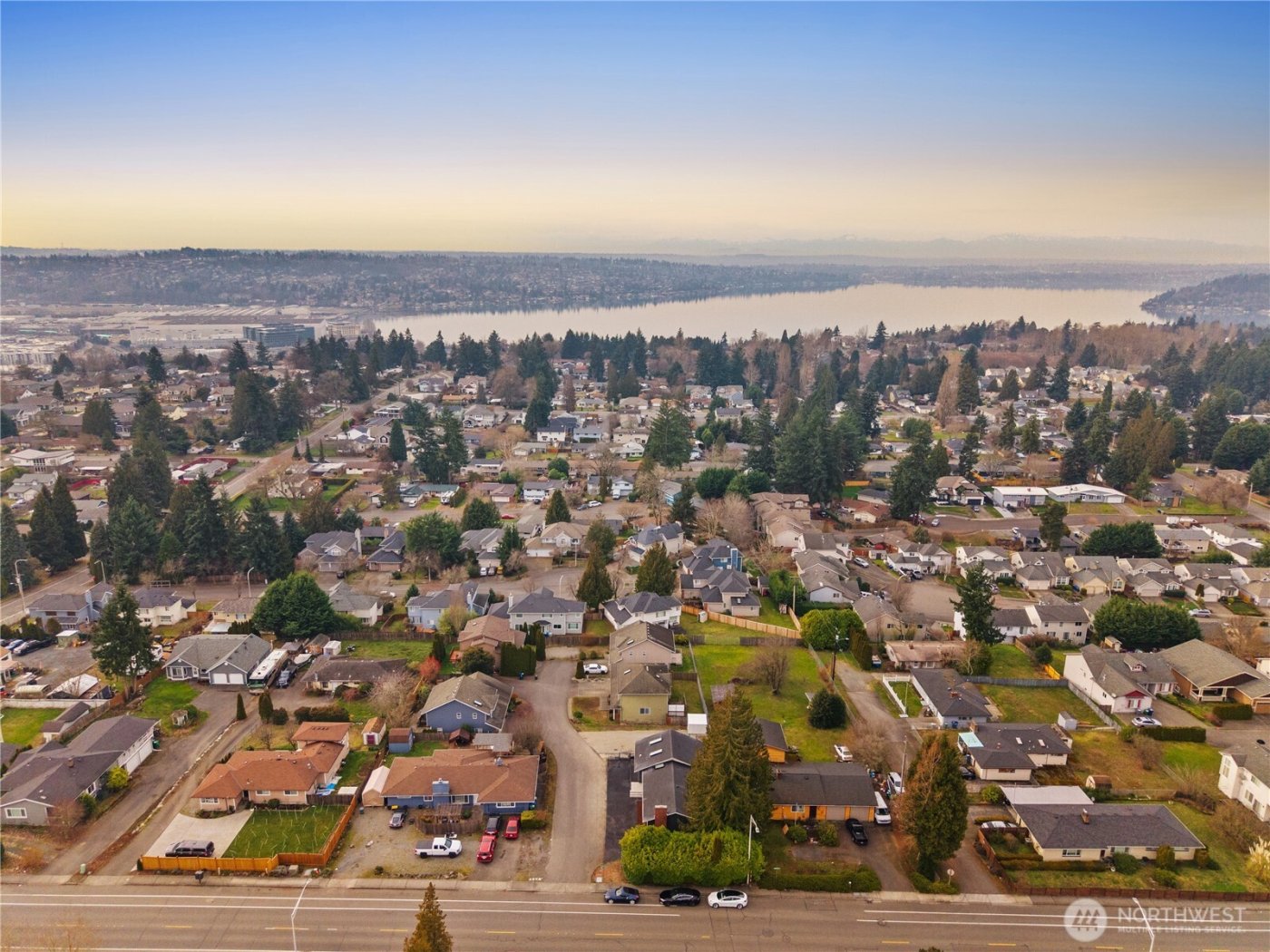 1717 NE Edmonds Ave , Renton, WA 98056