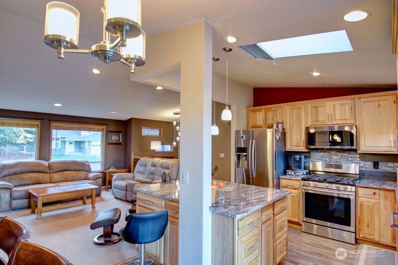 6127 Parkside Drive , Anacortes, WA 98221