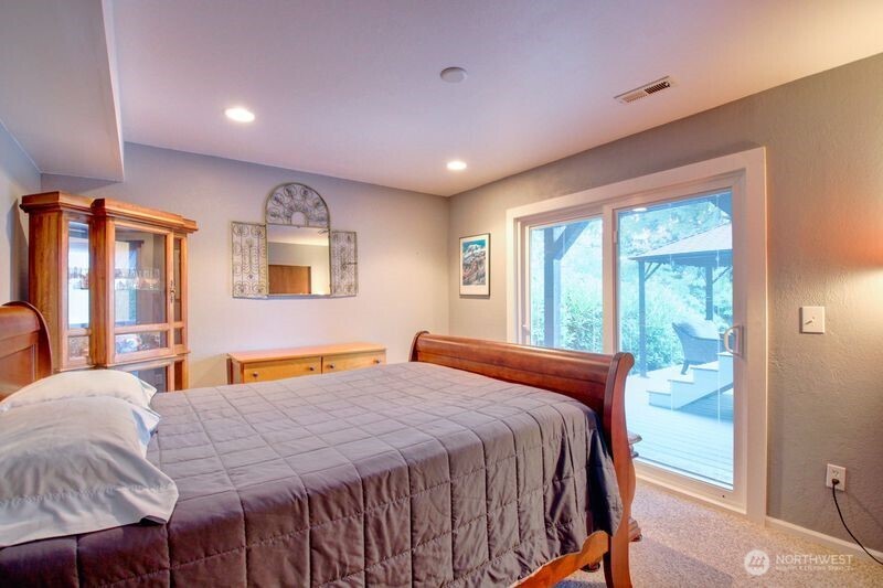 6127 Parkside Drive , Anacortes, WA 98221