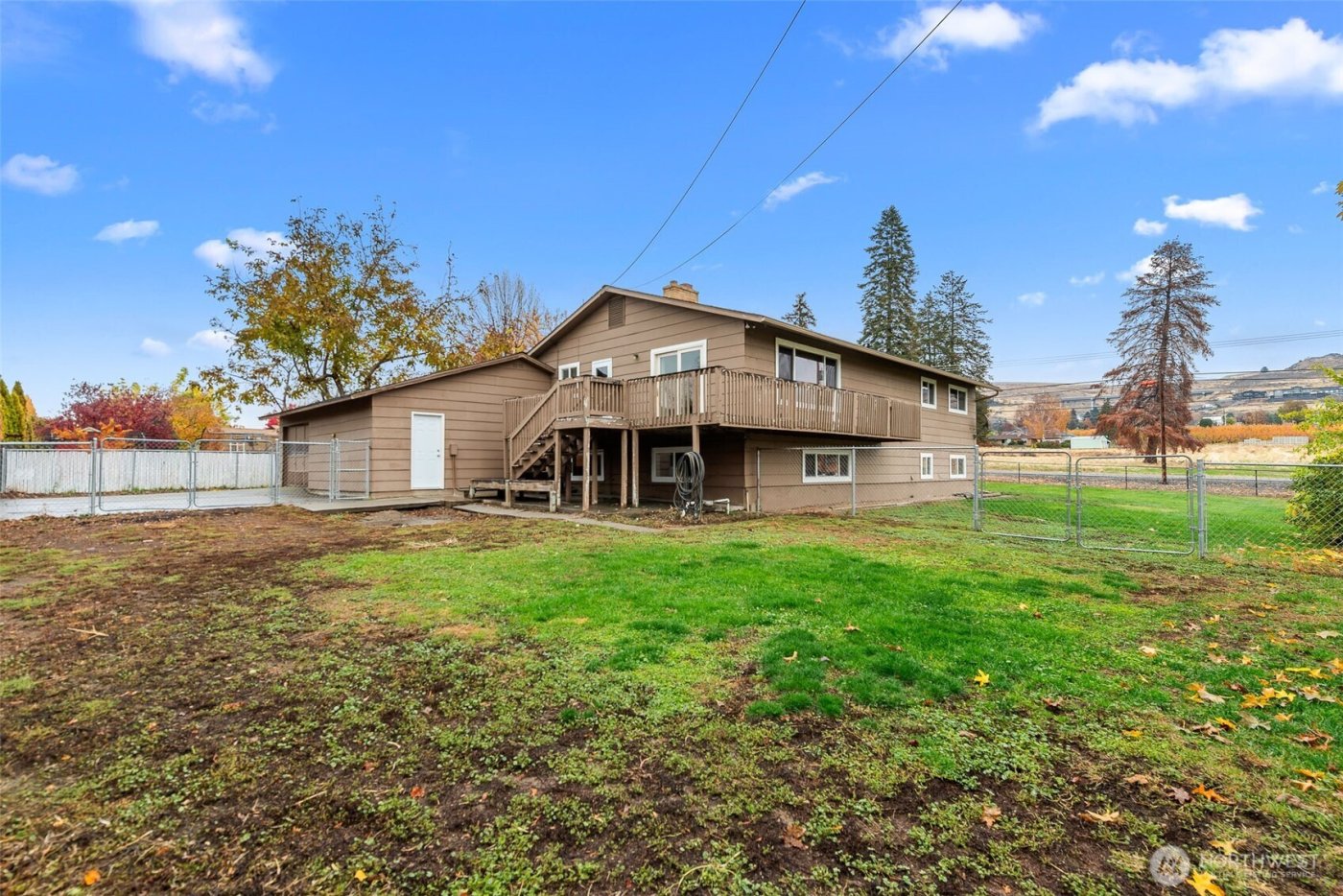 3010 NW Cascade Avenue , East Wenatchee, WA 98802