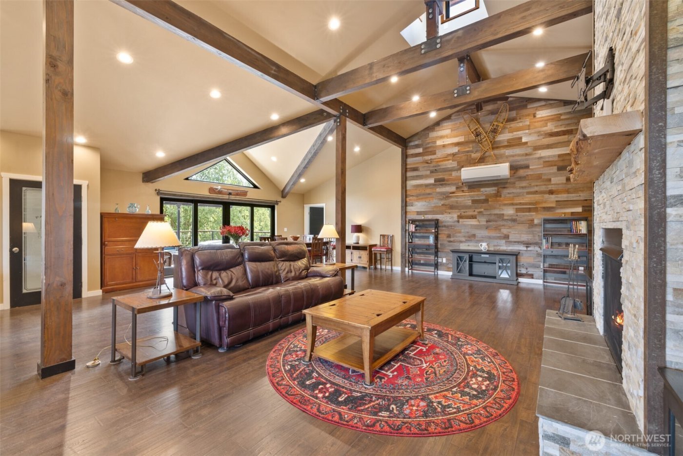 273 Pearce Road , Port Angeles, WA 98362