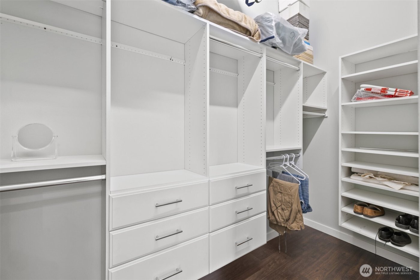 273 Pearce Road , Port Angeles, WA 98362