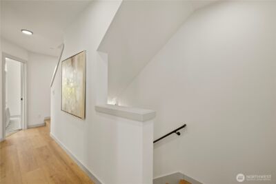 7013 9th Avenue NE, Seattle, WA 98115 - Photo 12