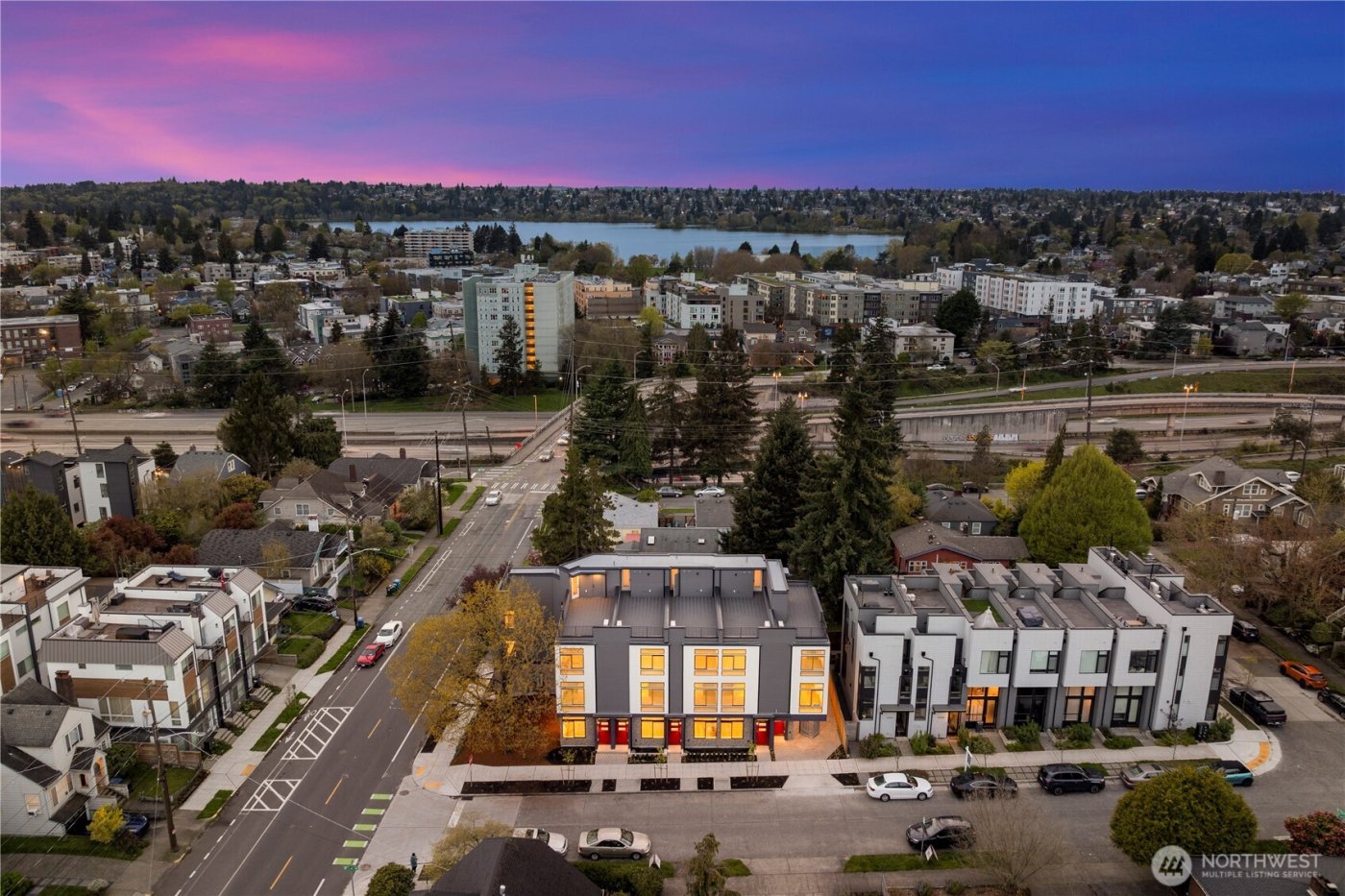 7013 9th Avenue NE, Seattle, WA 98115