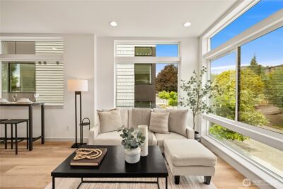 7013 9th Avenue NE, Seattle, WA 98115 - Photo 10