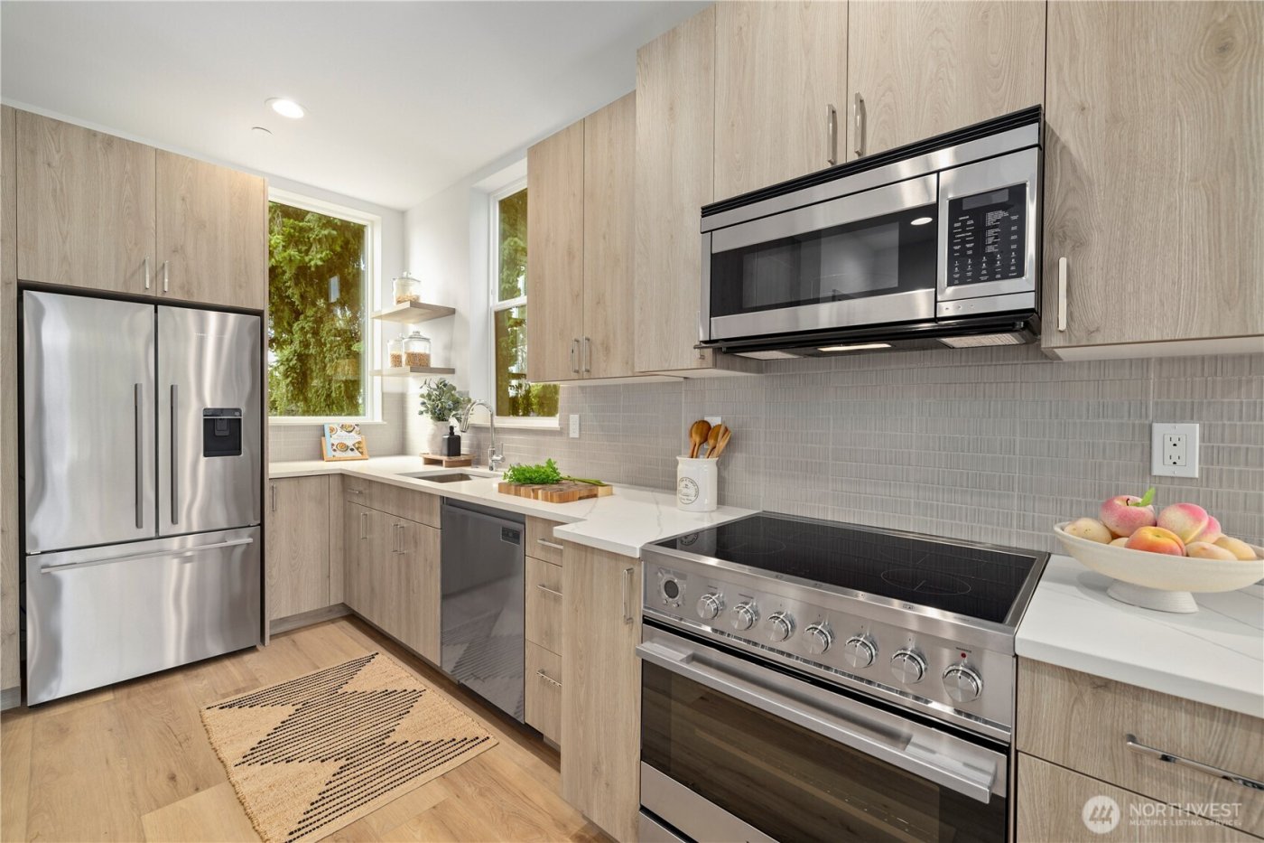 7013 9th Avenue NE, Seattle, WA 98115