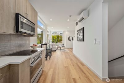 7013 9th Avenue NE, Seattle, WA 98115 - Photo 6