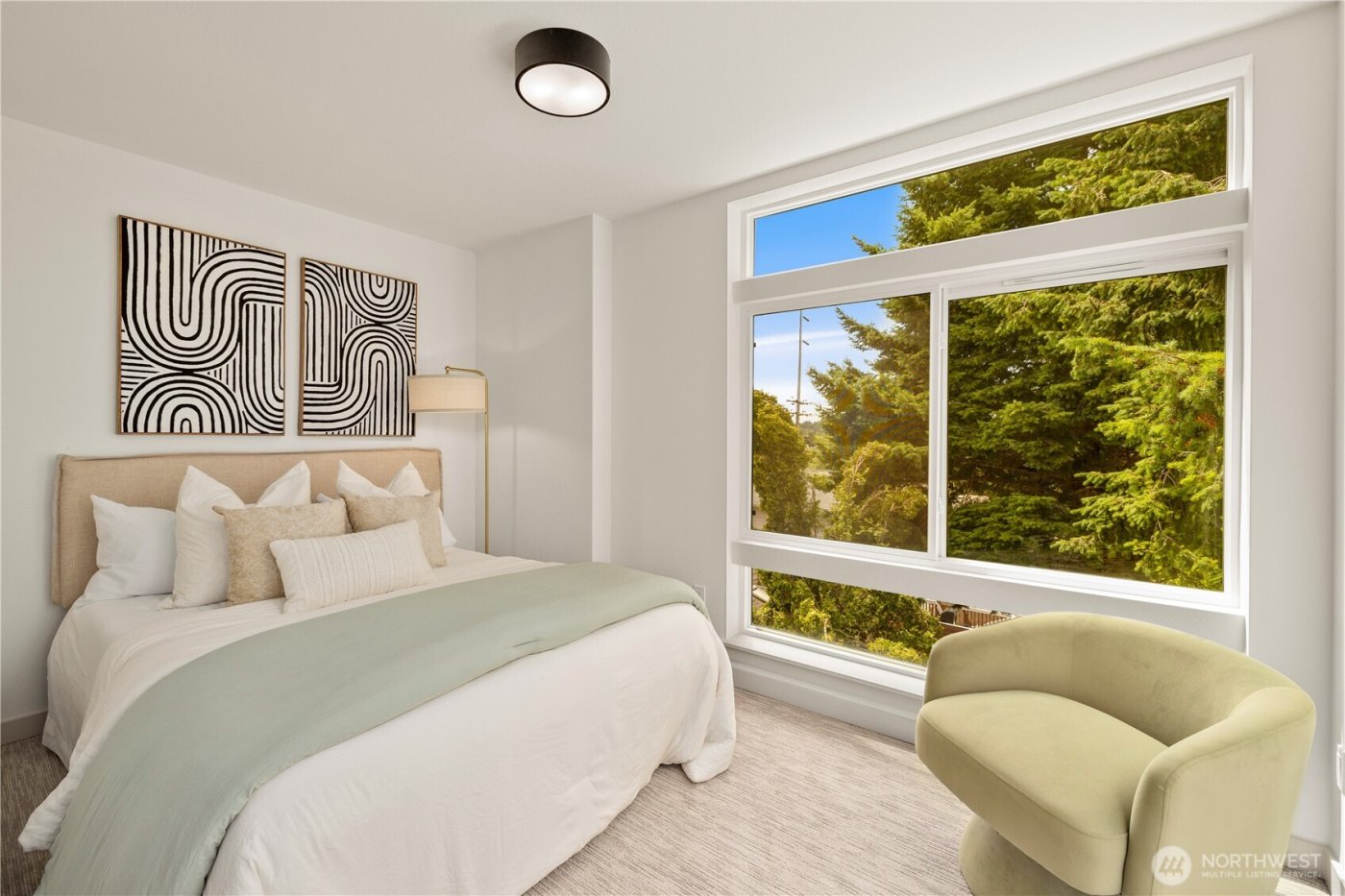 7013 9th Avenue NE, Seattle, WA 98115