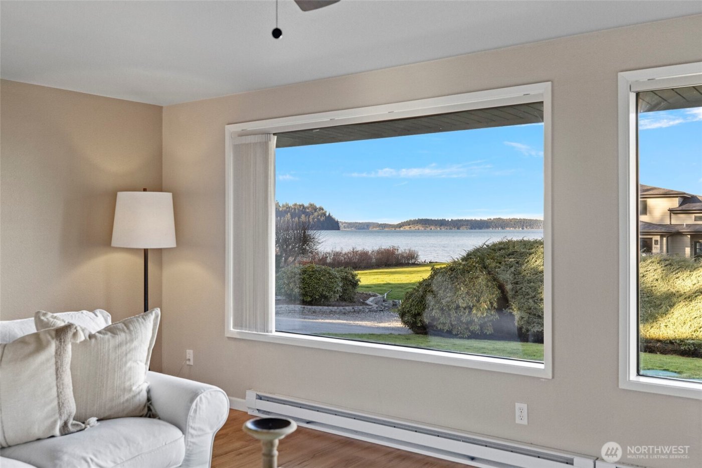 710 Bay Front Lane , Oak Harbor, WA 98277