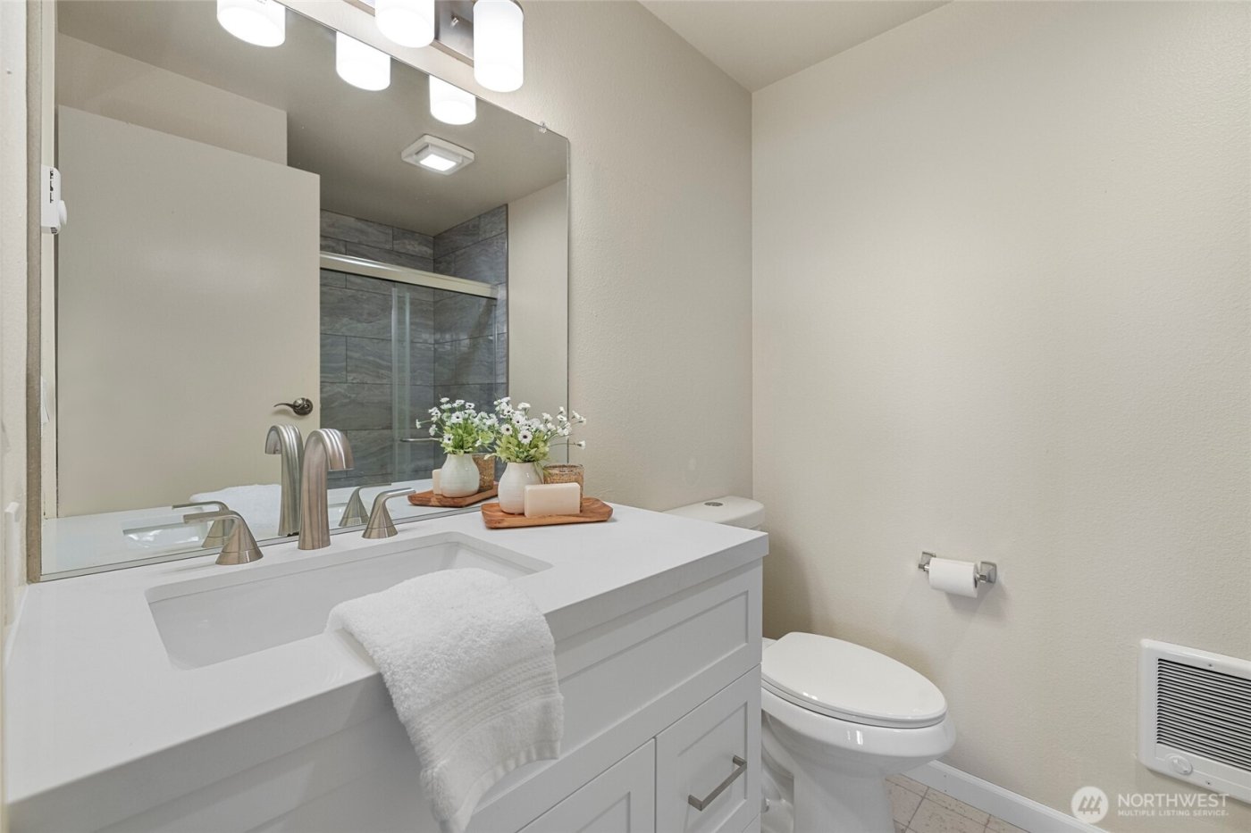 710 Bay Front Lane , Oak Harbor, WA 98277