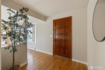 710 E Bay Front Lane , Oak Harbor, WA 98277 - Photo 7