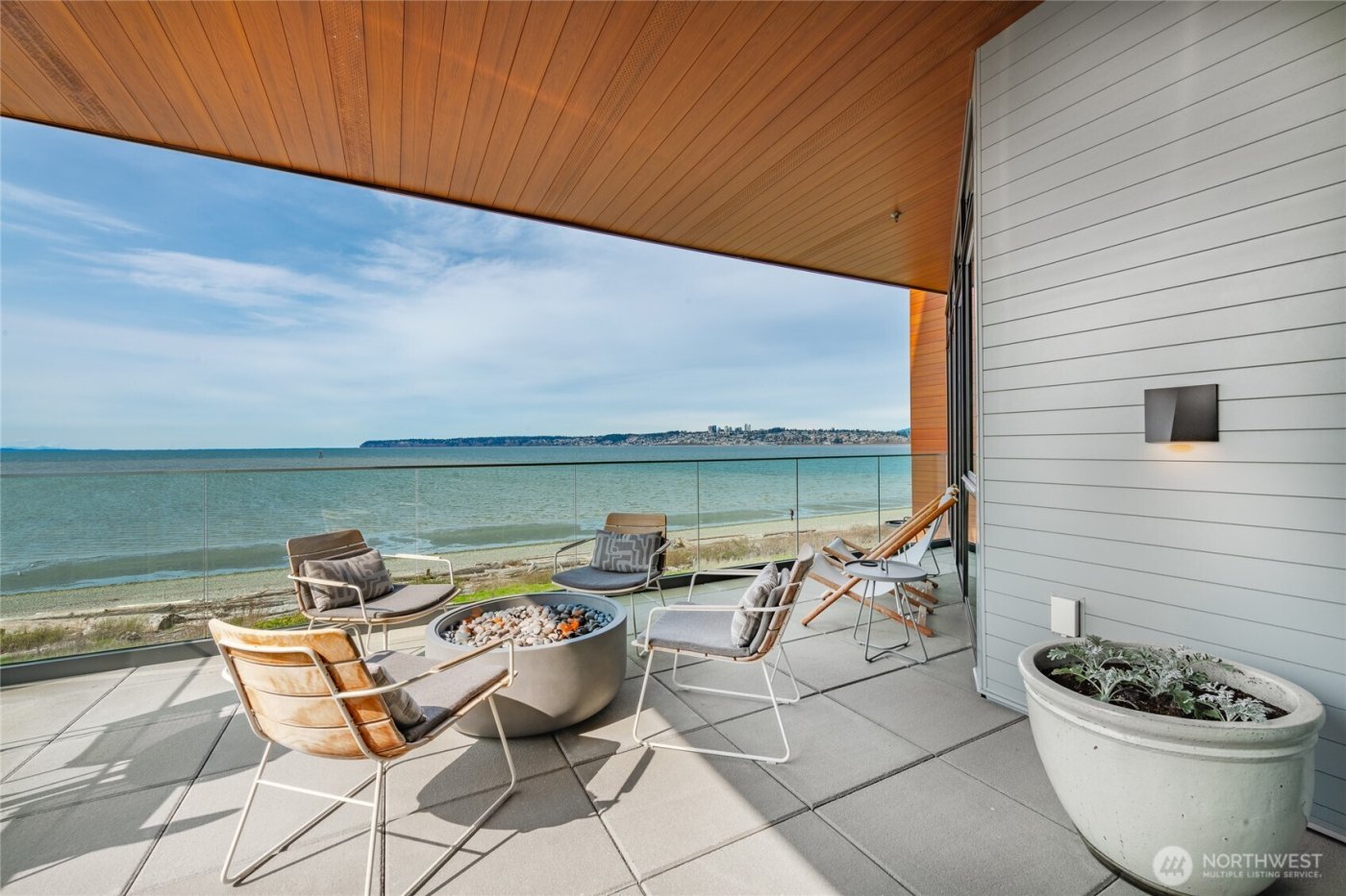 9545 Semiahmoo Parkway #201, Blaine, WA 98230